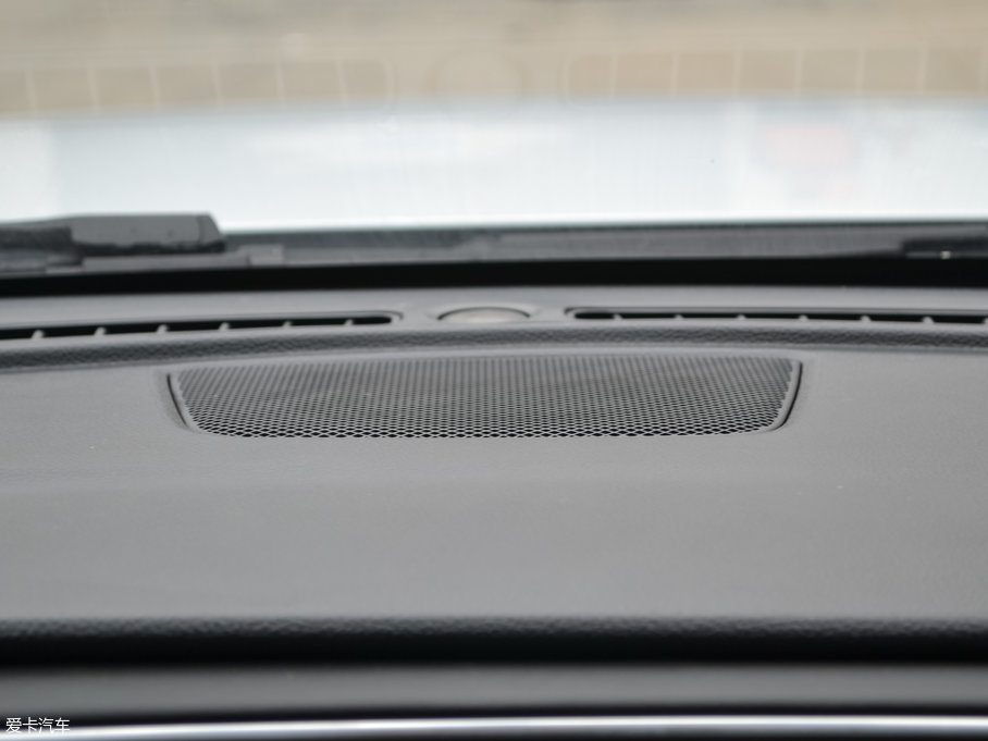 2017�̩T600 Coupe 1.8T  DCT������