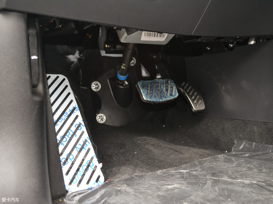 2017�̩T600 Coupe 1.8T  DCT������