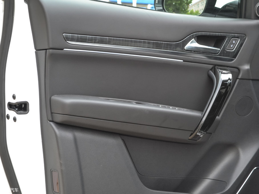 2017�̩T600 Coupe 1.8T  DCT������