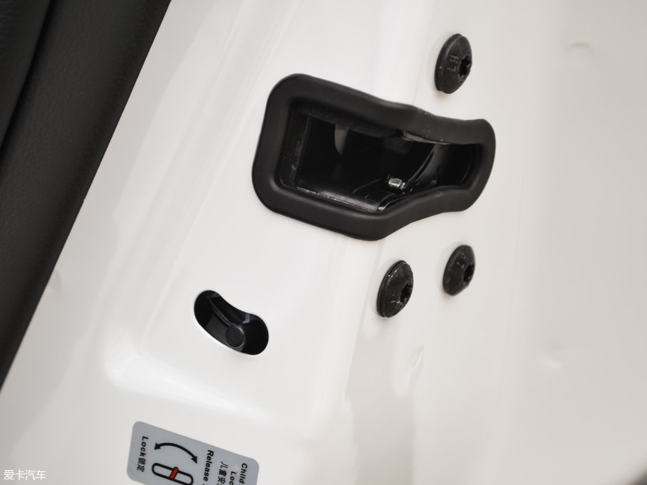 2017�̩T600 Coupe 1.8T  DCT������