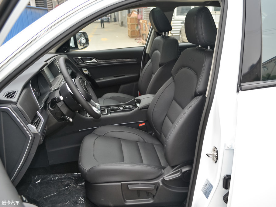 2017�̩T600 Coupe 1.8T  DCT������