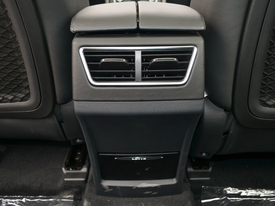 2017�̩T600 Coupe 1.8T  DCT������