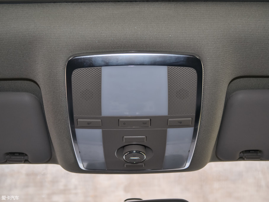 2017�̩T600 Coupe 1.8T  DCT������