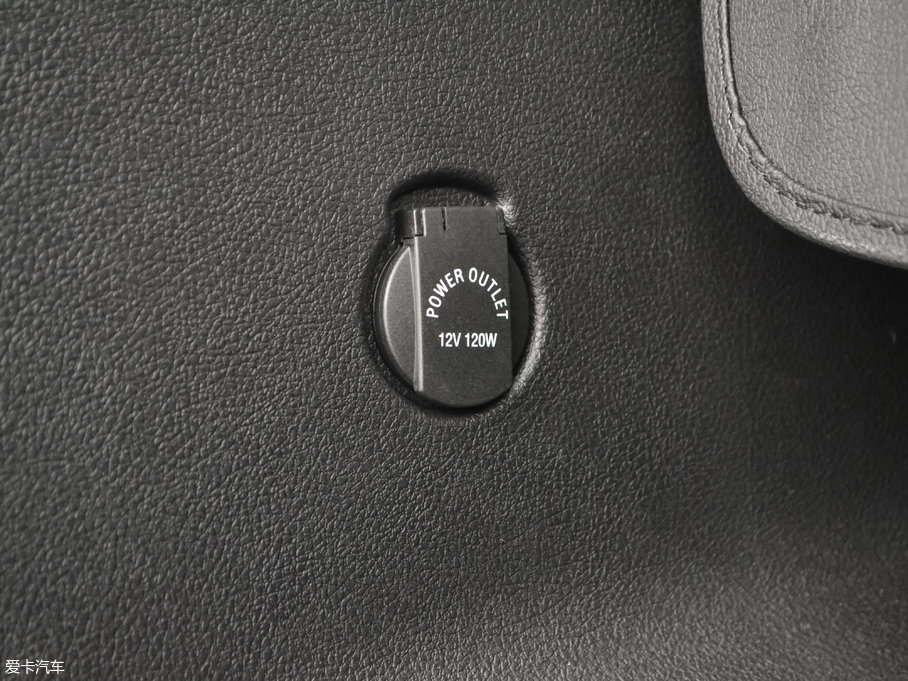 2017�̩T600 Coupe 1.8T  DCT������