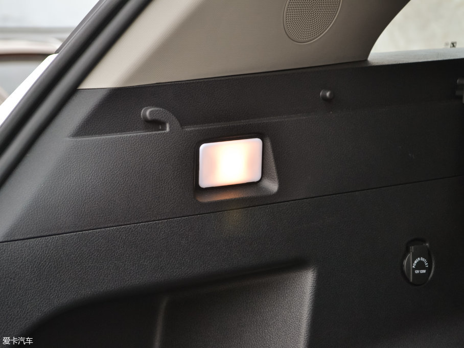 2017�̩T600 Coupe 1.8T  DCT������