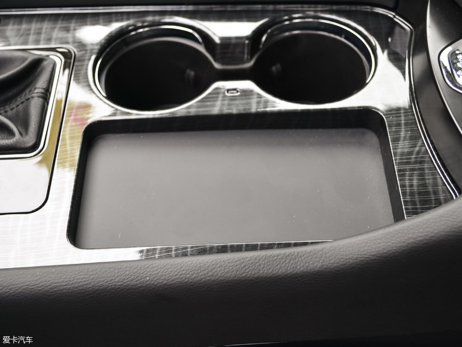 2017�̩T600 Coupe 1.8T  DCT������