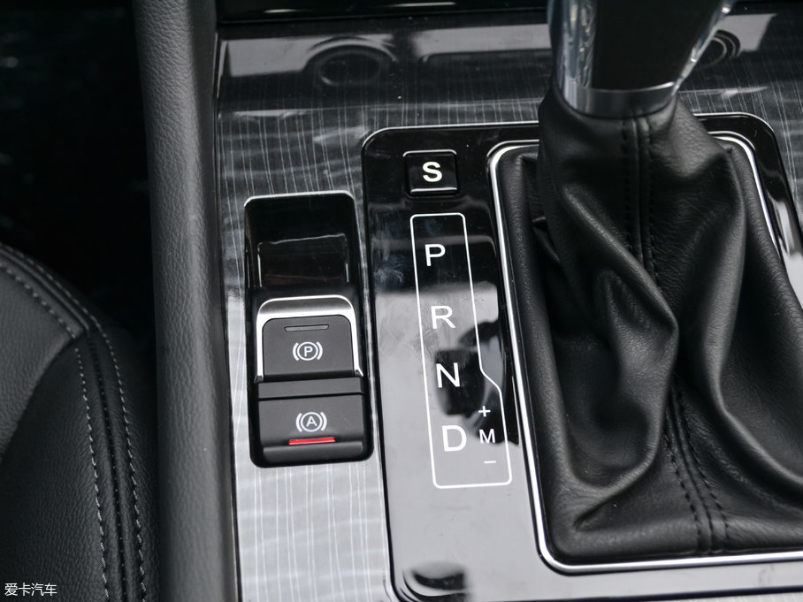 2017�̩T600 Coupe 1.8T  DCT������