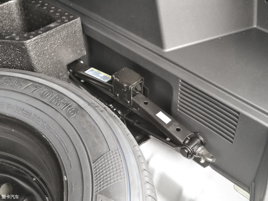 2017̩T600 Coupe 1.8T  DCT