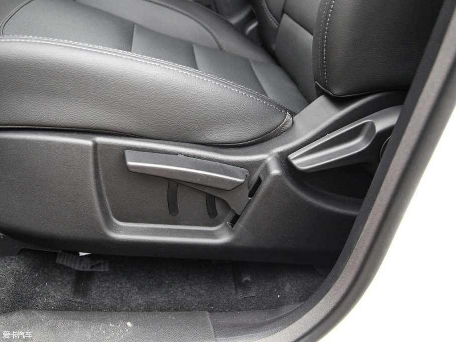 2017�̩T600 Coupe 1.5T  �ք�������