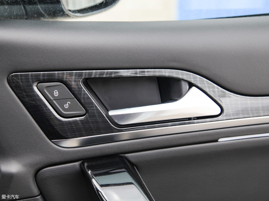 2017�̩T600 Coupe 1.5T  �ք�(d��ng)������