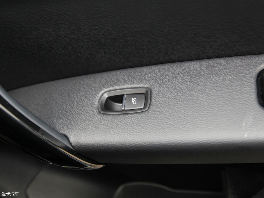 2017�̩T600 Coupe 1.5T  �ք�������