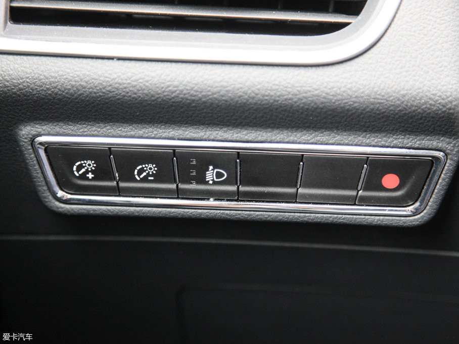 2017�̩T600 Coupe 1.5T  �ք�������