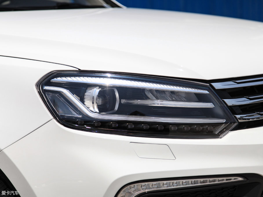 2017�̩T600 Coupe 1.5T  �Ԅ�������