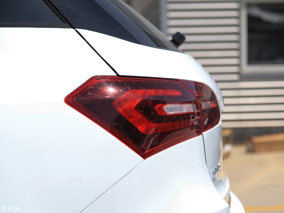 2017�̩T600 Coupe 1.5T  �Ԅ�������