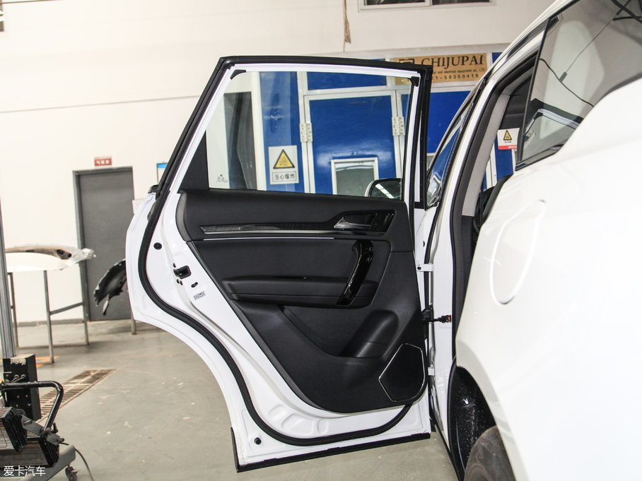 2017�̩T600 Coupe 1.5T  �Ԅ�������