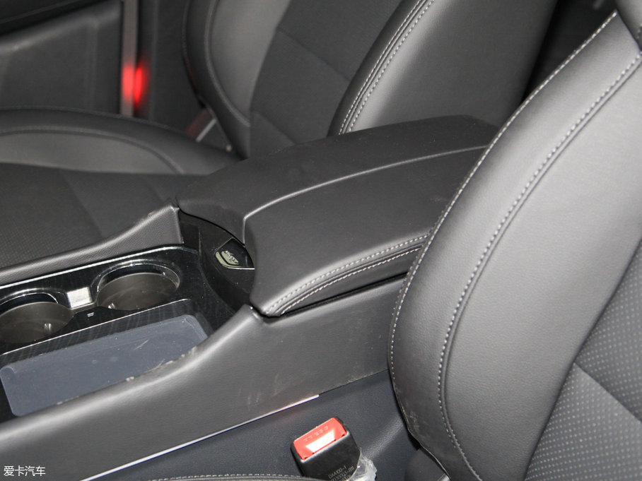 2017�̩T600 Coupe 1.5T  �Ԅ�������