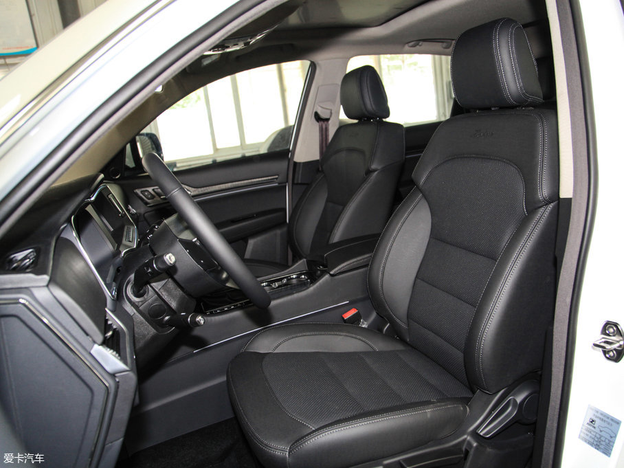 2017�̩T600 Coupe 1.5T  �Ԅ�������