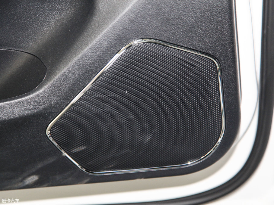 2017�̩T600 Coupe 1.5T  �Ԅ�������