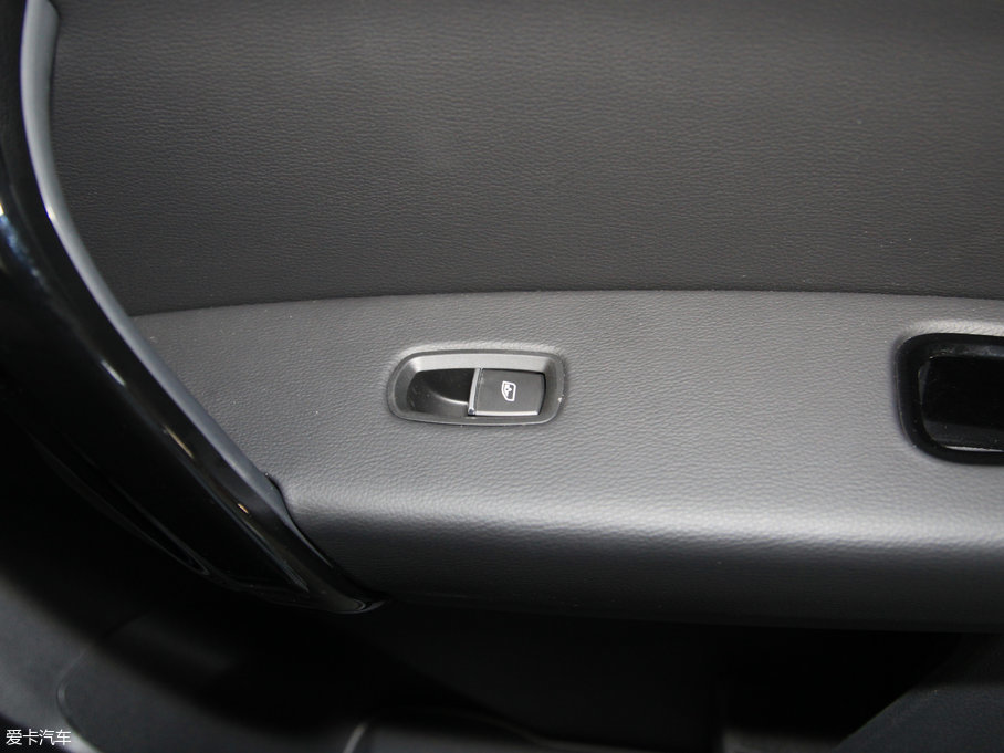 2017�̩T600 Coupe 1.5T  �Ԅ�(d��ng)������