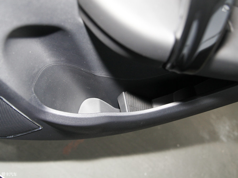 2017�̩T600 Coupe 1.5T  �Ԅ�������