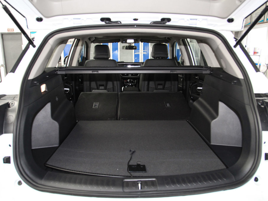 2017�̩T600 Coupe 1.5T  �Ԅ�������