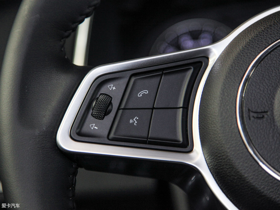 2017�̩T600 Coupe 1.5T  �Ԅ�������