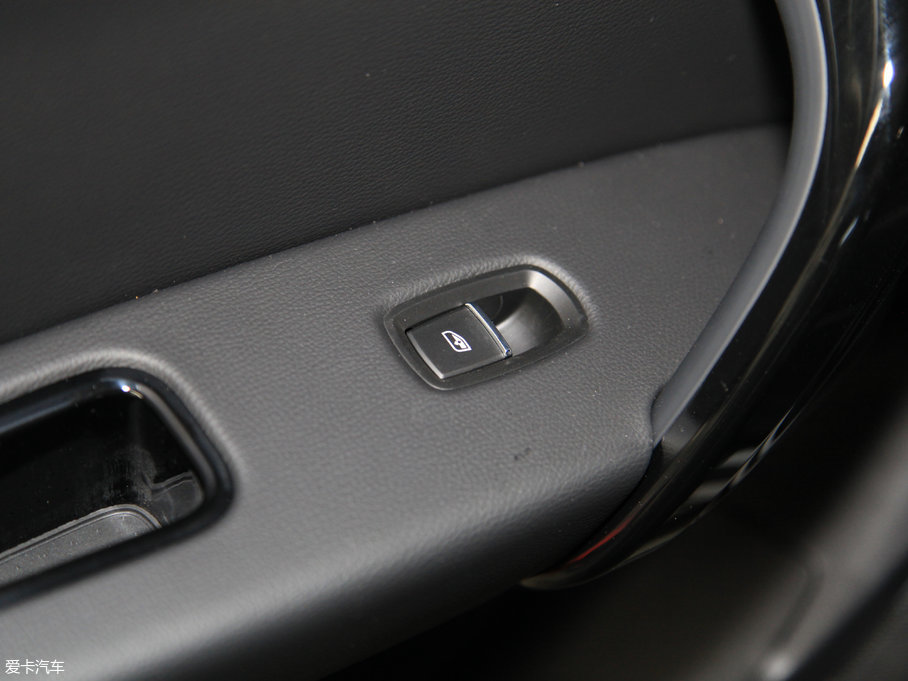 2017̩T600 Coupe 1.5T  Ԅ(dng)