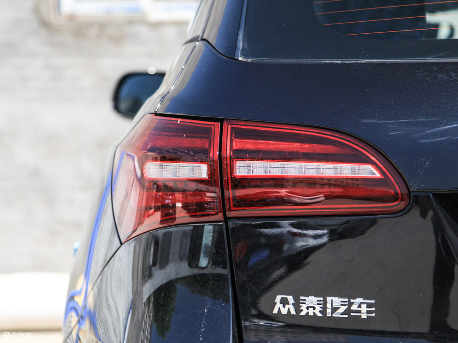 2017̩T600 Coupe 1.8T  DCT