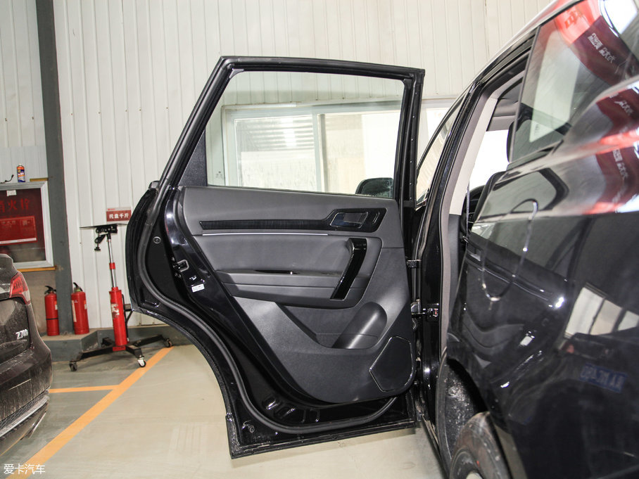 2017̩T600 Coupe 1.8T  DCT