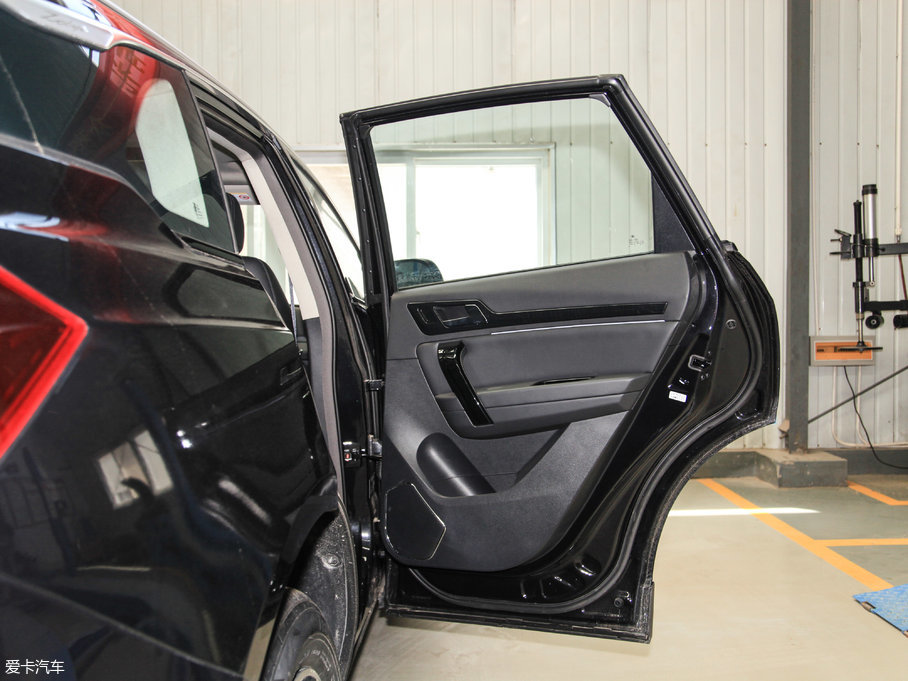 2017̩T600 Coupe 1.8T  DCT