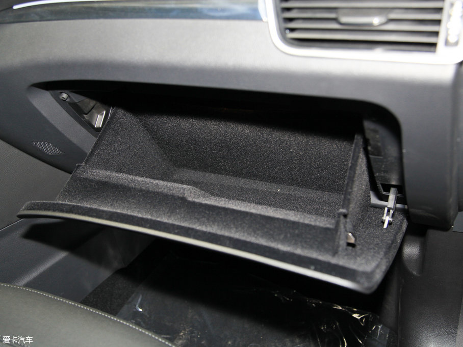 2017̩T600 Coupe 1.8T  DCT