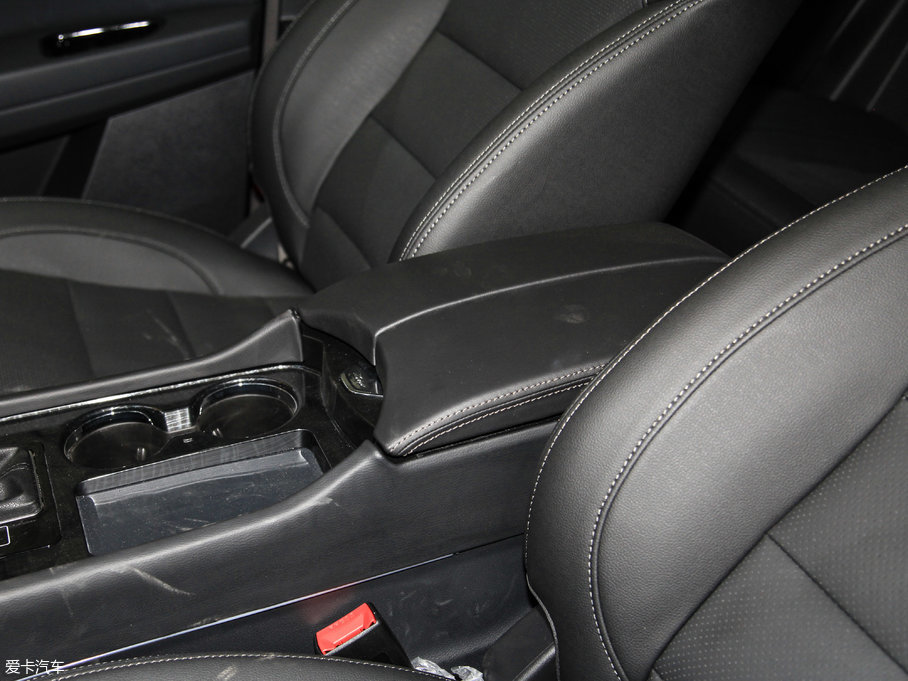 2017̩T600 Coupe 1.8T  DCT