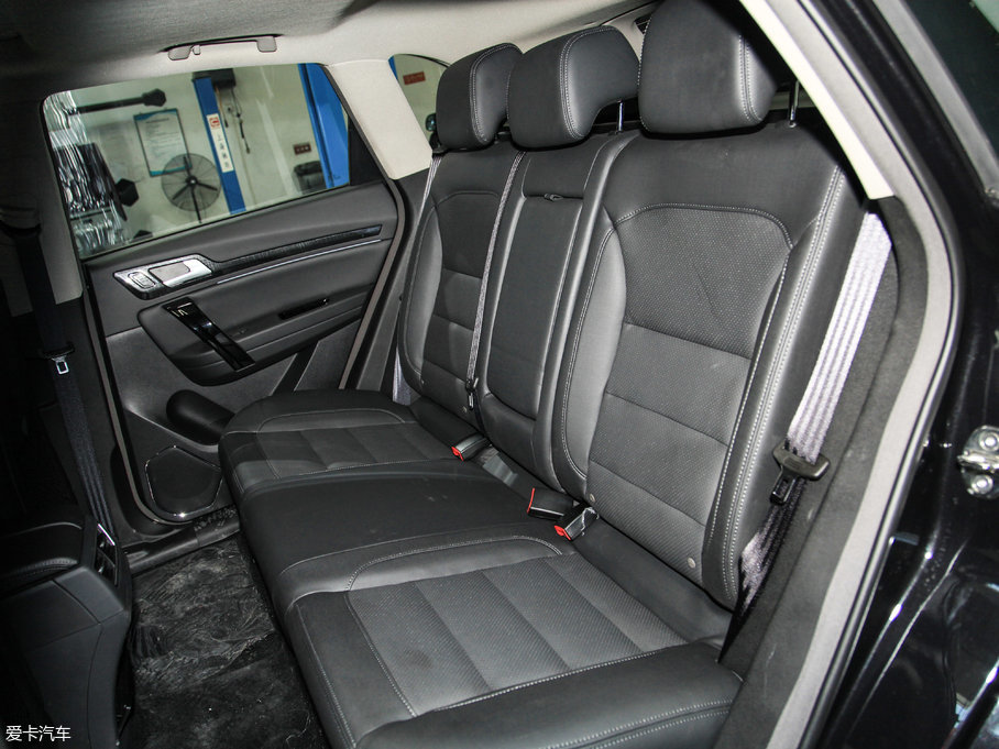 2017̩T600 Coupe 1.8T  DCT