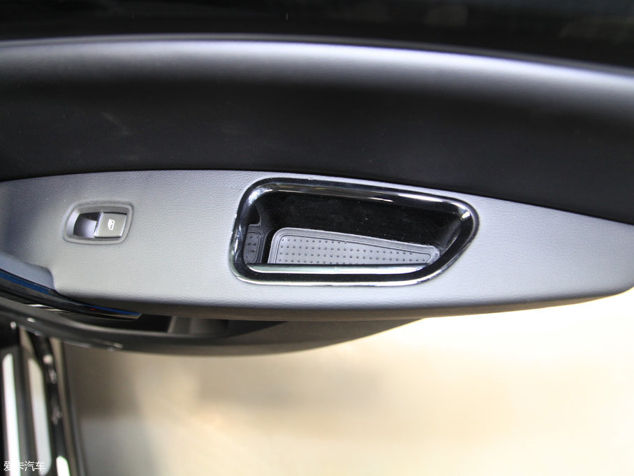 2017̩T600 Coupe 1.8T  DCT