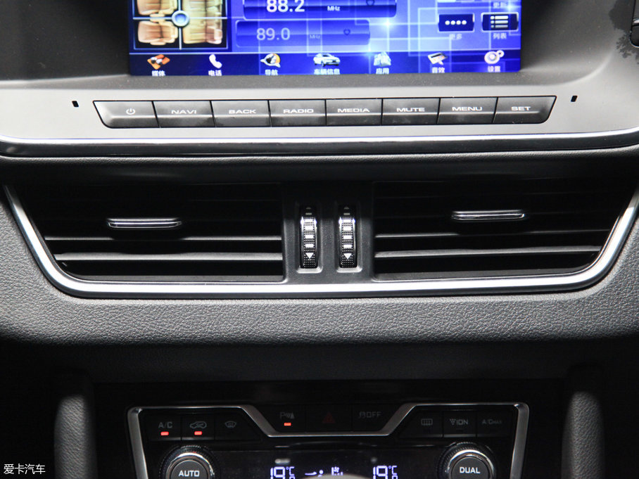 2017̩T600 Coupe 1.8T  DCT