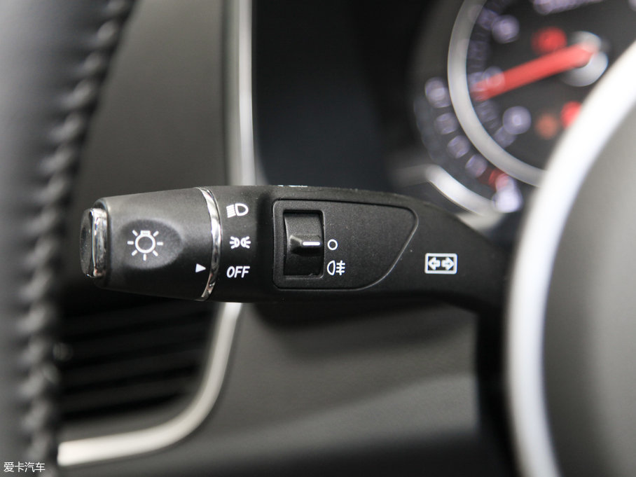 2017̩T600 Coupe 1.8T  DCT