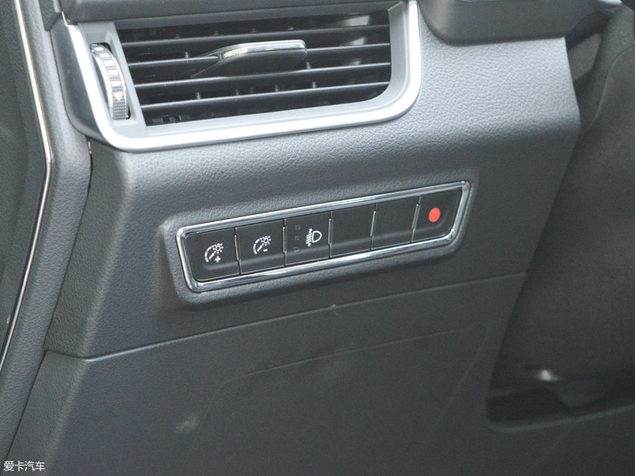 2017̩T600 Coupe 1.5T  քӺA