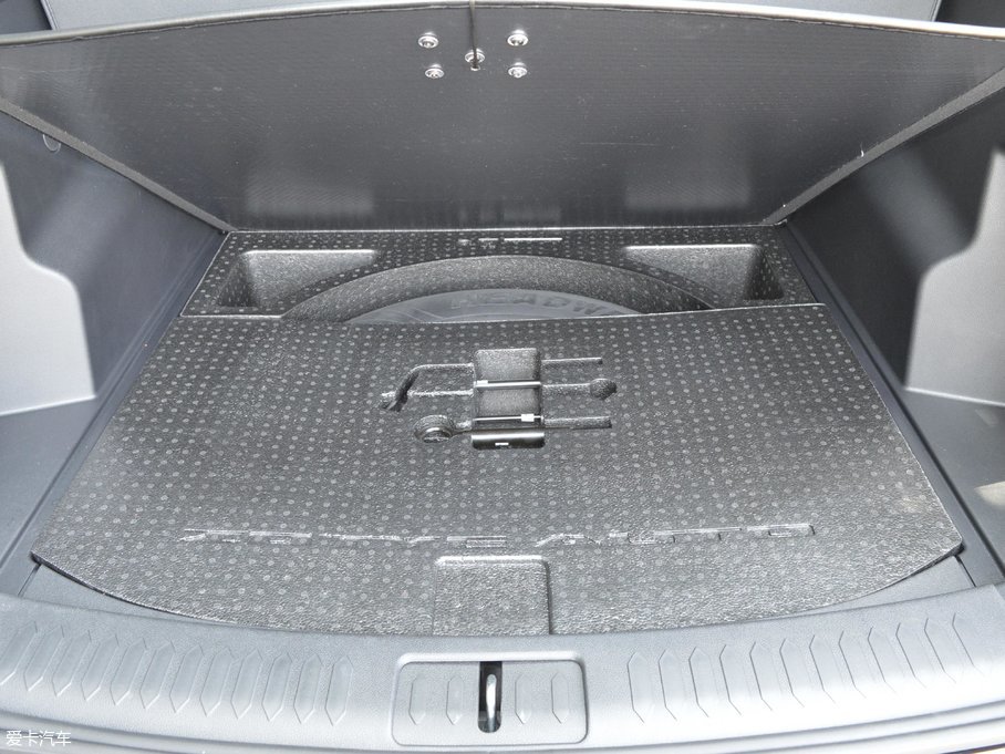 2017̩T600 Coupe 1.5T  քӺA