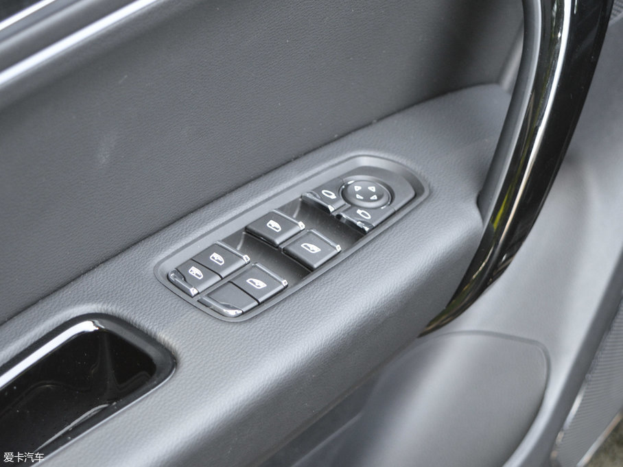 2017̩T600 Coupe 1.5T  քӺA