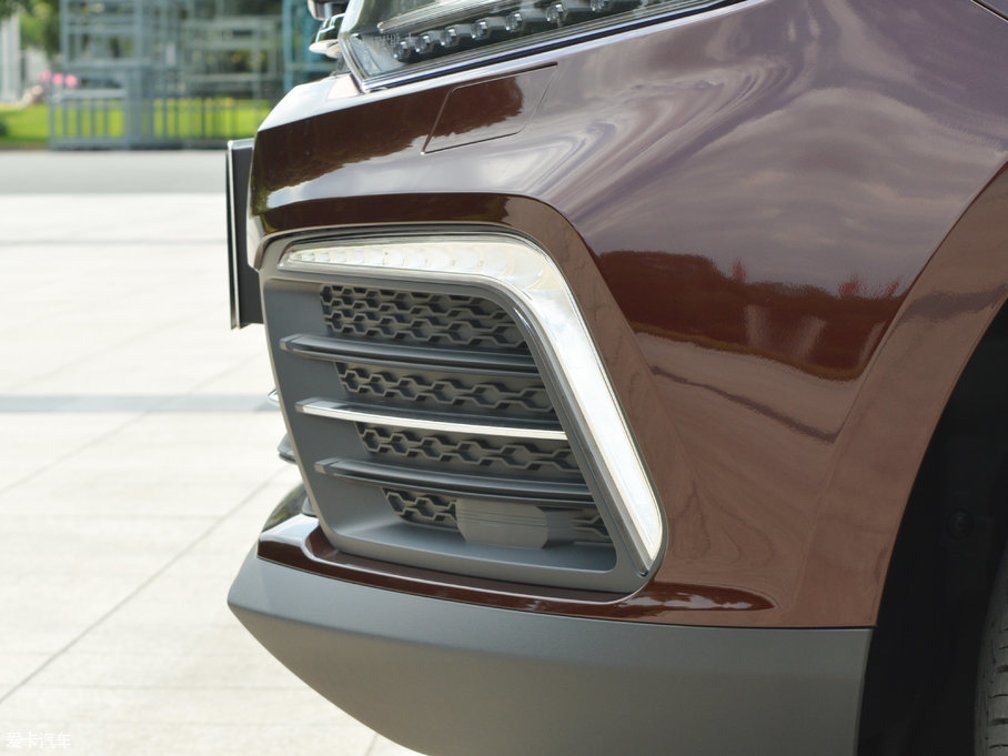 2017̩T600 Coupe 1.5T  ԄӺA