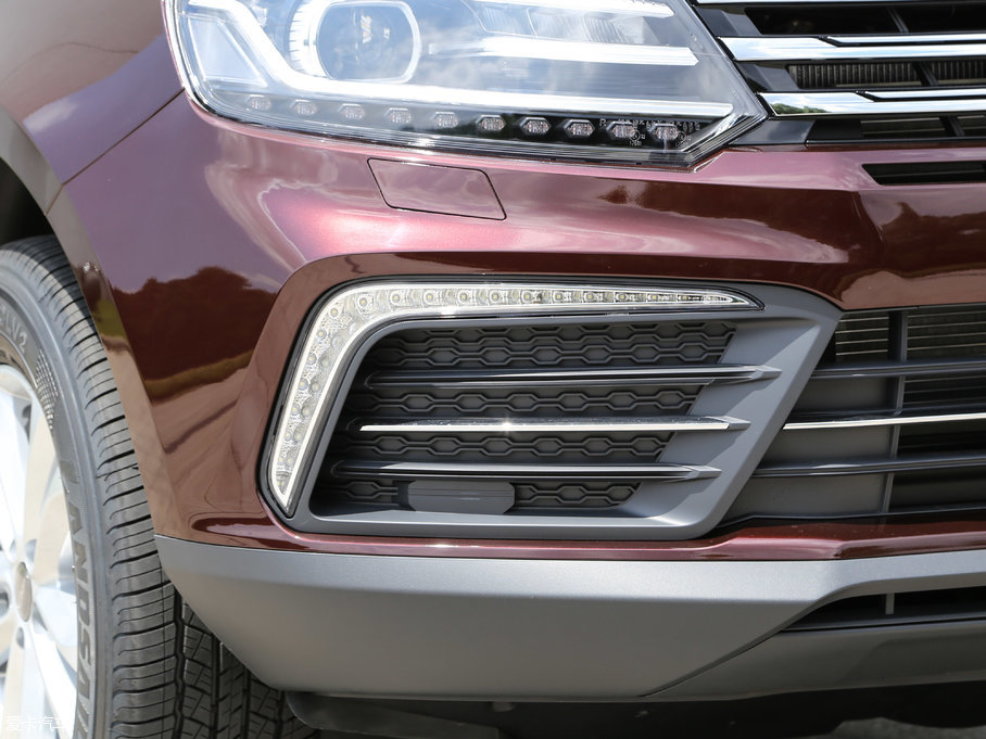 2017̩T600 Coupe 1.5T  ԄӺA