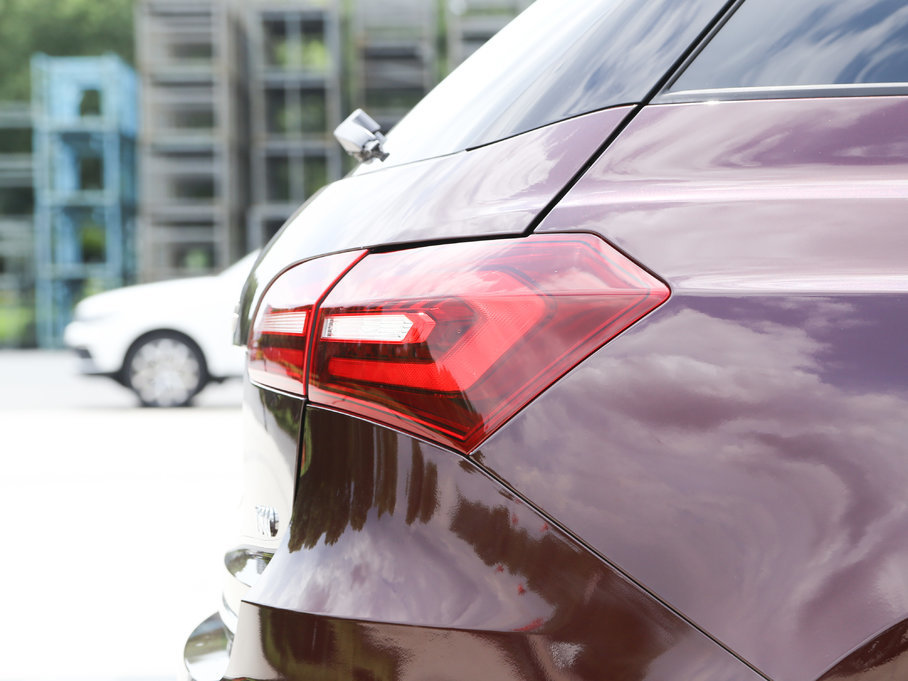 2017̩T600 Coupe 1.5T  Ԅ(dng)A