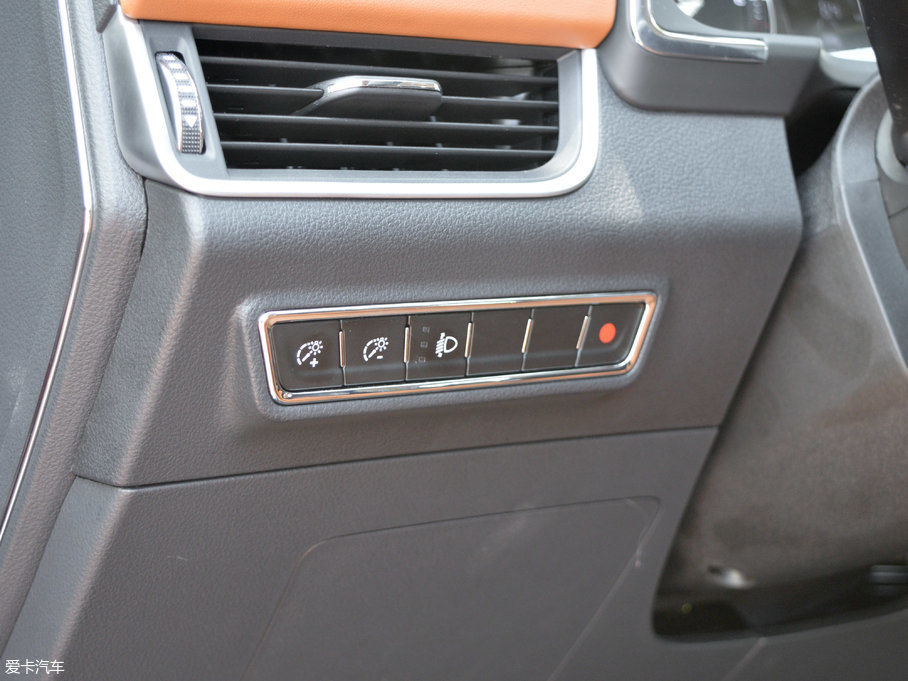 2017̩T600 Coupe 1.5T  Ԅ(dng)A