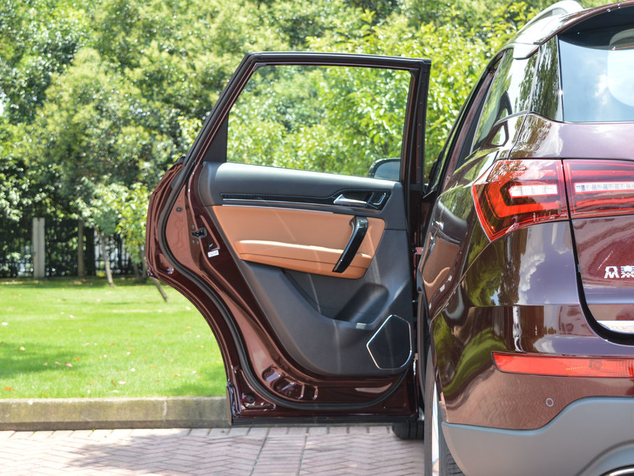 2017̩T600 Coupe 1.5T  ԄӺA