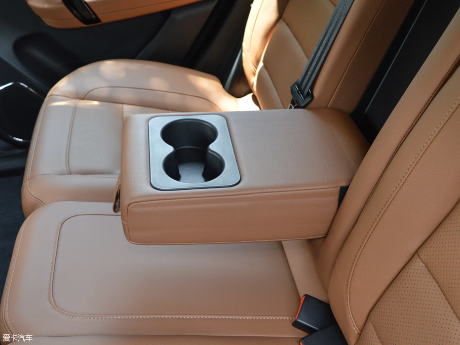 2017̩T600 Coupe 1.5T  ԄӺA