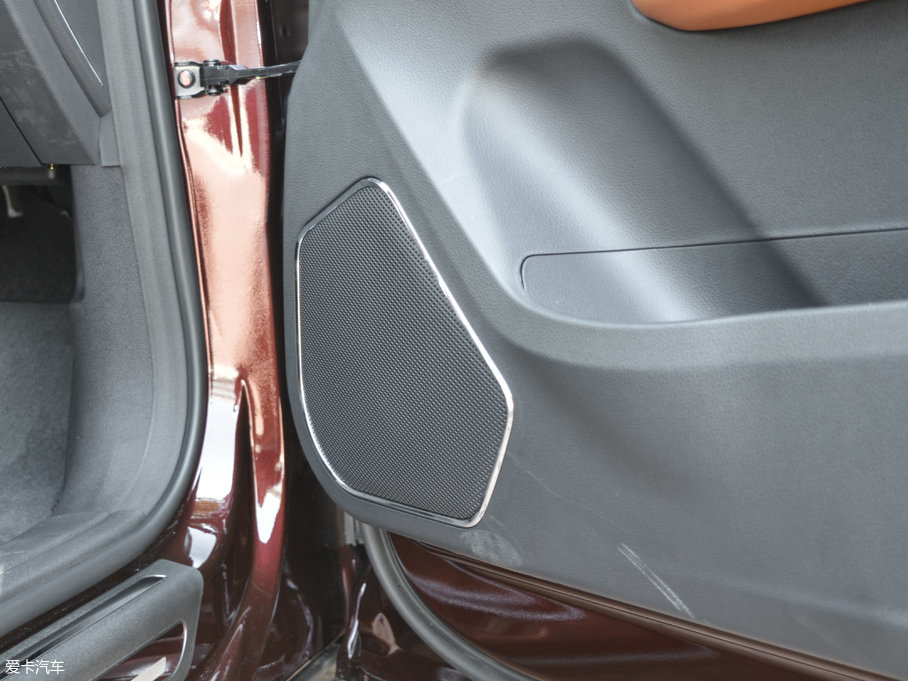 2017̩T600 Coupe 1.5T  ԄӺA