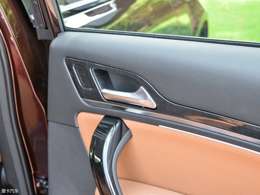 2017̩T600 Coupe 1.5T  ԄӺA