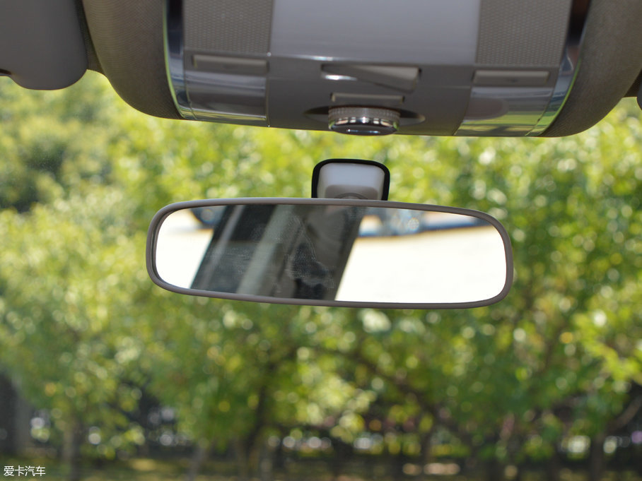 2017̩T600 Coupe 1.5T  ԄӺA