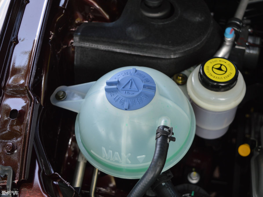 2017̩T600 Coupe 1.5T  ԄӺA