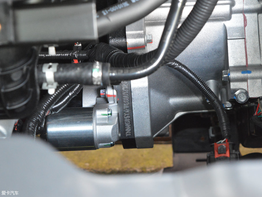 2017̩T600 Coupe 1.5T  ԄӺA